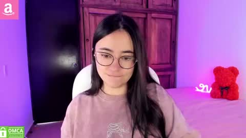 Aliceee  ..   97YP9VWGZHrefnav wishlist lists 1 online show from 06-18-26, 06:12