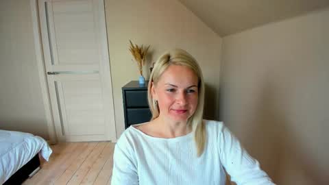 Alicee online show from 10-16-25, 07:20
