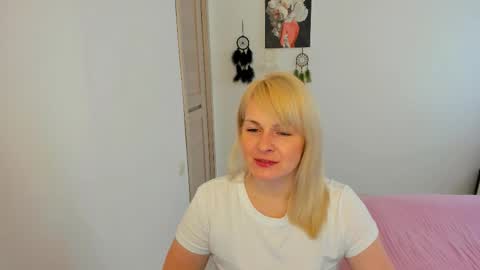 Snapshot of alicee__grace chatting on 02-06-26, 12:30 Alicee online show from 02-06-26, 12:30