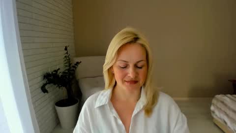 Snapshot of alicee__grace chatting on 02-20-26, 09:54 Alicee online show from 02-20-26, 09:54