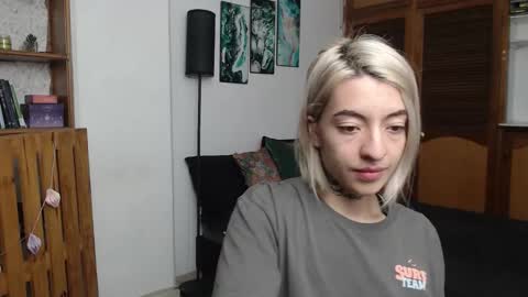 alicee_logan_ online show from 03-18-26, 12:25