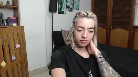 alicee_logan_ online show from 03-20-26, 02:05