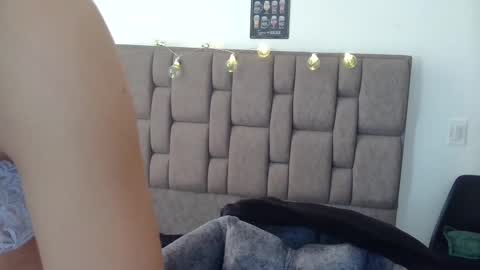 Snapshot of alicee_roos chatting on 02-19-25, 07:16 Alice online show from 02-19-25, 07:16