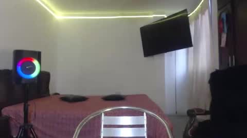 aliceesmiths online show from 10-25-25, 12:23