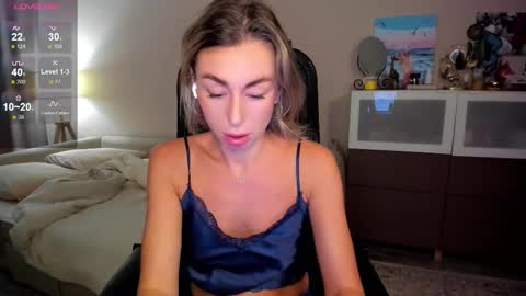 Daniella online show from 11-23-25, 03:17