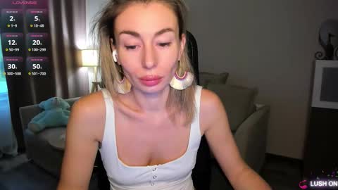 Snapshot of aliceevan chatting on 02-27-26, 02:11 Daniella online show from 02-27-26, 02:11