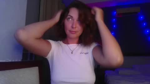 alicehoney_ online show from 04-11-26, 01:48