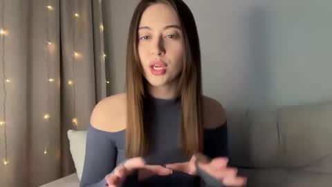 aliceinlustland online show from 04-27-26, 12:36