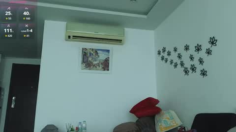 Alice  vacation  online show from 04-21-26, 09:48