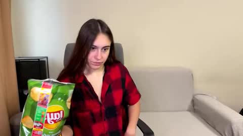 alicekollt online show from 10-27-25, 08:51