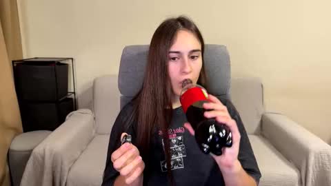 alicekollt online show from 11-05-25, 05:24