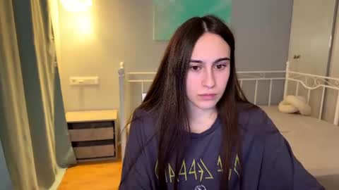 Snapshot of alicekollt chatting on 07-09-26, 06:34 alicekollt online show from 07-09-26, 06:34