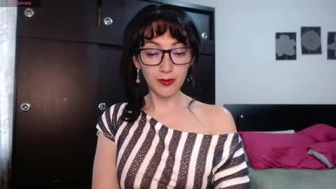 Snapshot of alicelove75 chatting on 06-01-26, 10:00 alicelove75 online show from 06-01-26, 10:00