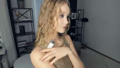 Serena online show from 01-08-26, 07:54