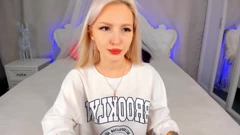 alicemonro online show from 11-12-25, 08:59