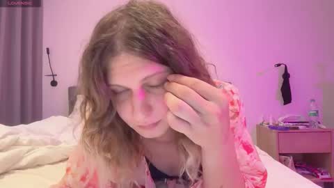 AlicePinkhead online show from 12-05-25, 05:16