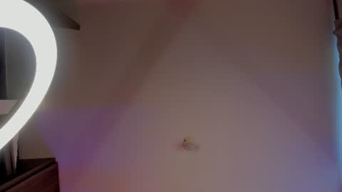 Snapshot of alicepoixxxon chatting on 06-30-26, 10:44 ALICE online show from 06-30-26, 10:44