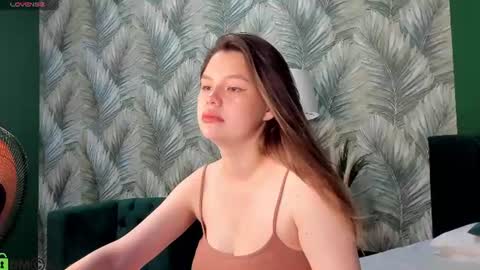 Snapshot of aliceruby1 chatting on 07-15-26, 10:53 Alice online show from 07-15-26, 10:53