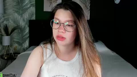 Snapshot of aliceruby1 chatting on 07-24-26, 11:08 Alice online show from 07-24-26, 11:08