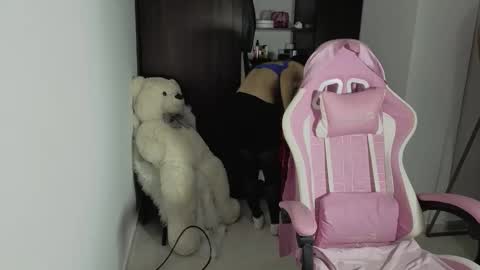 alice online show from 03-18-26, 03:42