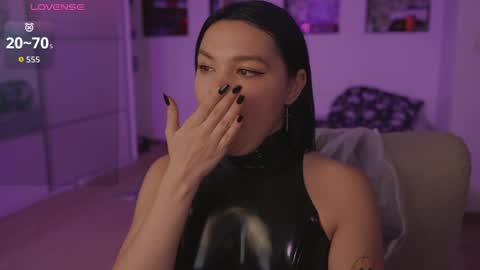 Snapshot of alicesweetlove chatting on 06-06-26, 03:44 Alice online show from 06-06-26, 03:44