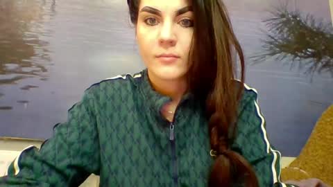 Snapshot of alicetailorrr chatting on 04-20-26, 08:17 AliceTailorrr online show from 04-20-26, 08:17