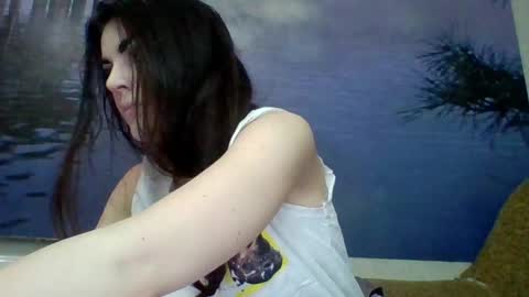 Snapshot of alicetailorrr chatting on 04-29-26, 10:19 AliceTailorrr online show from 04-29-26, 10:19