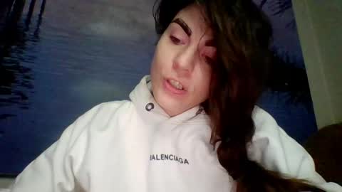 Snapshot of alicetailorrr chatting on 05-04-26, 06:37 AliceTailorrr online show from 05-04-26, 06:37