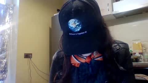Snapshot of alicetailorrr chatting on 05-05-26, 06:43 AliceTailorrr online show from 05-05-26, 06:43