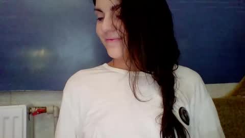 Snapshot of alicetailorrr chatting on 05-23-26, 12:38 AliceTailorrr online show from 05-23-26, 12:38