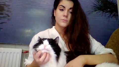 Snapshot of alicetailorrr chatting on 05-24-26, 04:17 AliceTailorrr online show from 05-24-26, 04:17