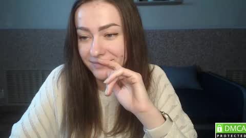 Snapshot of alicewonderful22 chatting on 01-19-25, 12:28 Alice online show from 01-19-25, 12:28