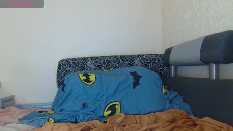 Snapshot of alicewoolfy chatting on 09-21-25, 09:16 AliceWoolfy online show from 09-21-25, 09:16