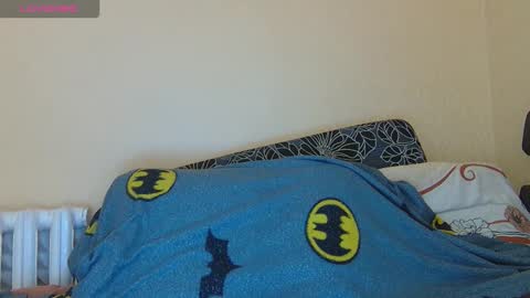 Snapshot of alicewoolfy chatting on 09-28-25, 10:04 AliceWoolfy online show from 09-28-25, 10:04