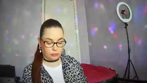 AlicexFresh online show from 04-01-26, 08:04