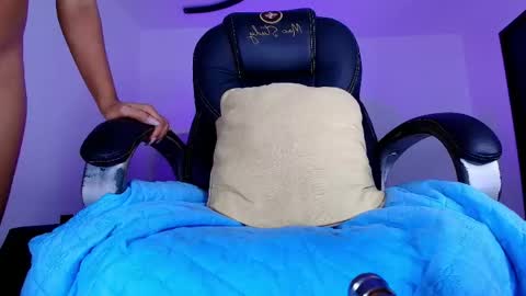 Snapshot of alicia_kyse chatting on 04-30-26, 03:13 Alicia Kyse online show from 04-30-26, 03:13