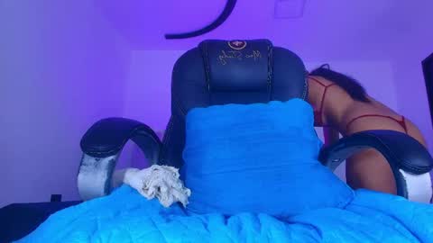 Snapshot of alicia_kyse chatting on 05-20-26, 03:02 Alicia Kyse online show from 05-20-26, 03:02