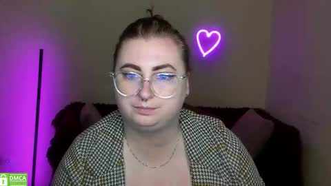 Alicia online show from 09-23-25, 05:32