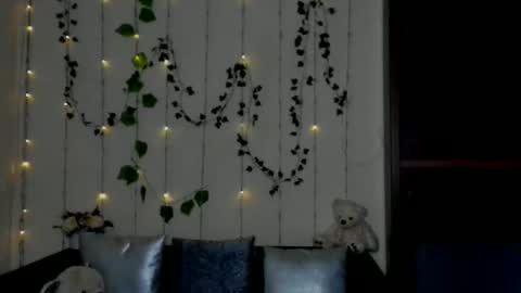 Alicia online show from 04-12-26, 05:23