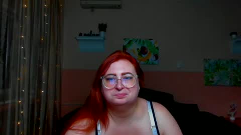 Snapshot of alicia_side_red chatting on 06-29-26, 05:25 Alicia online show from 06-29-26, 05:25