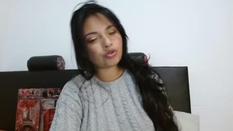 Snapshot of alicia_va chatting on 01-09-25, 12:35 Alice online show from 01-09-25, 12:35