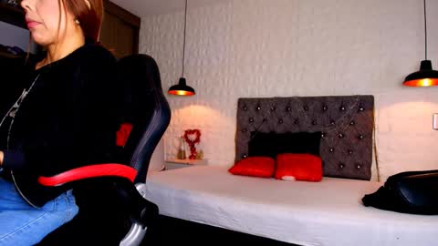 Snapshot of alicia_wonder_dl chatting on 02-09-26, 11:58 Ali online show from 02-09-26, 11:58