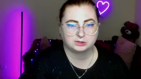 Alicia online show from 04-06-26, 11:22