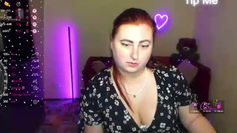 Snapshot of aliciaaared_kis chatting on 06-24-26, 11:20 Alicia online show from 06-24-26, 11:20
