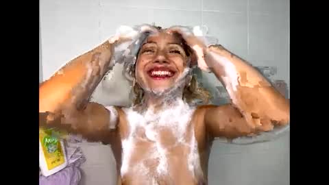 Snapshot of alicie_oconoor chatting on 05-28-26, 01:36 Karla Oconoor online show from 05-28-26, 01:36