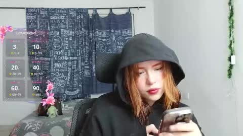 Snapshot of aliciia_23 chatting on 02-05-26, 02:49 aliciia_23 online show from 02-05-26, 02:49