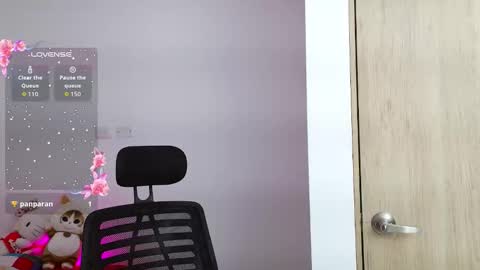 Snapshot of aliciia_23 chatting on 03-04-26, 11:22 aliciia_23 online show from 03-04-26, 11:22