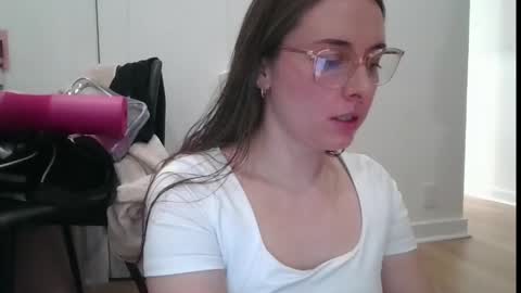 Snapshot of alicjababexo chatting on 06-02-26, 05:31 alicjateenpolish online show from 06-02-26, 05:31