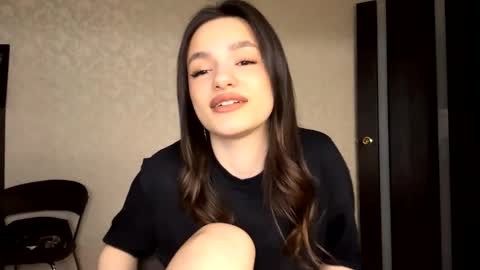 Niki online show from 03-16-26, 03:49