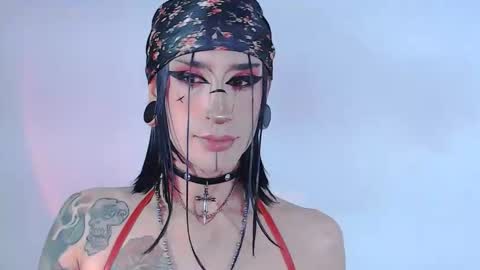 Snapshot of alienexxx chatting on 06-02-26, 12:01 online show from 06-02-26, 12:01